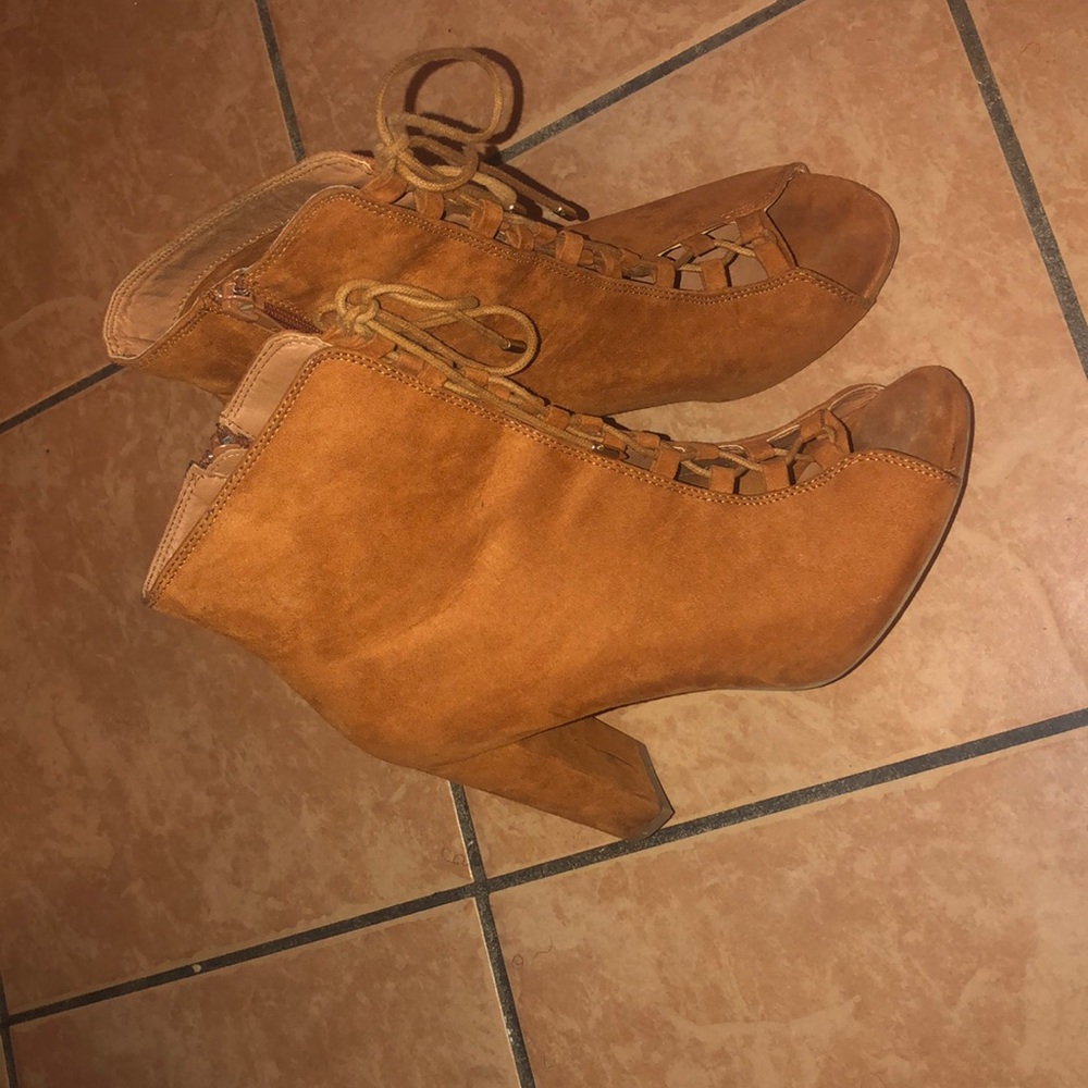 Chestnut Boot Heels